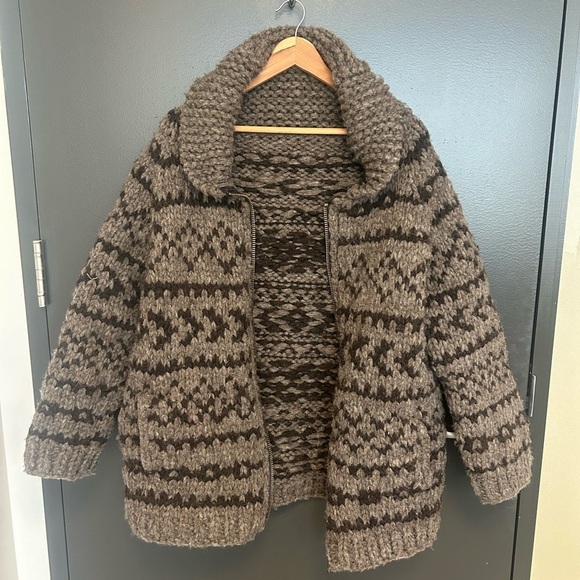Cowichan authentic XXL or XL full wool in excellent condition- Unisex great cond - Picture 13 of 15